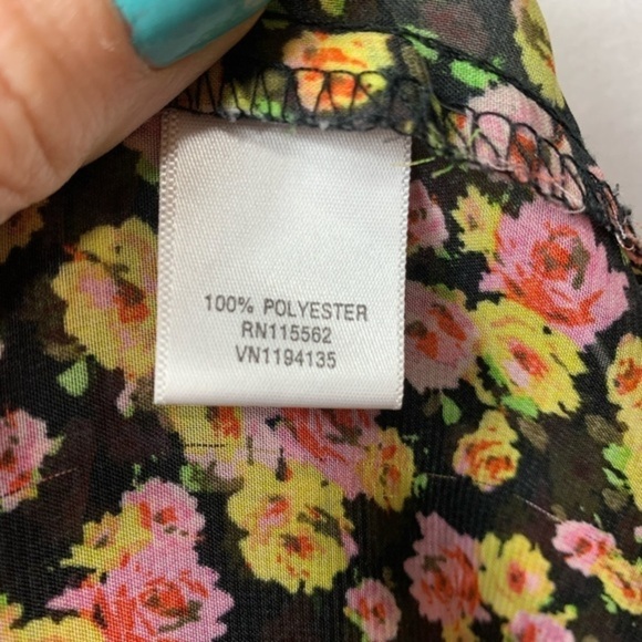 NWOT Disney D-Signed Floral Button Down Tunic - Picture 6 of 6